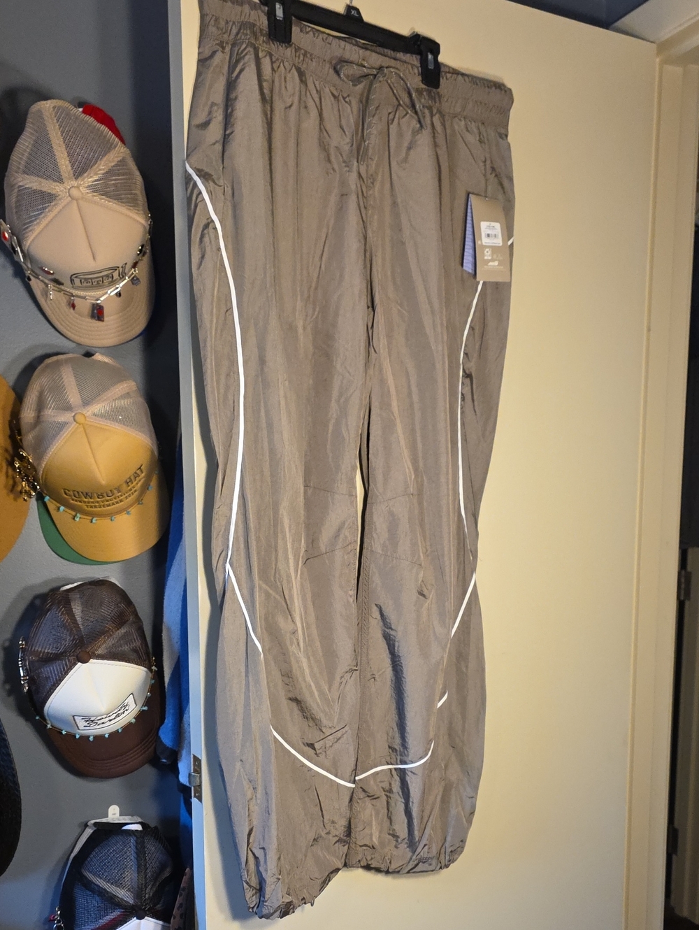 Avia Womens Tan Jogger Pants with White Piping